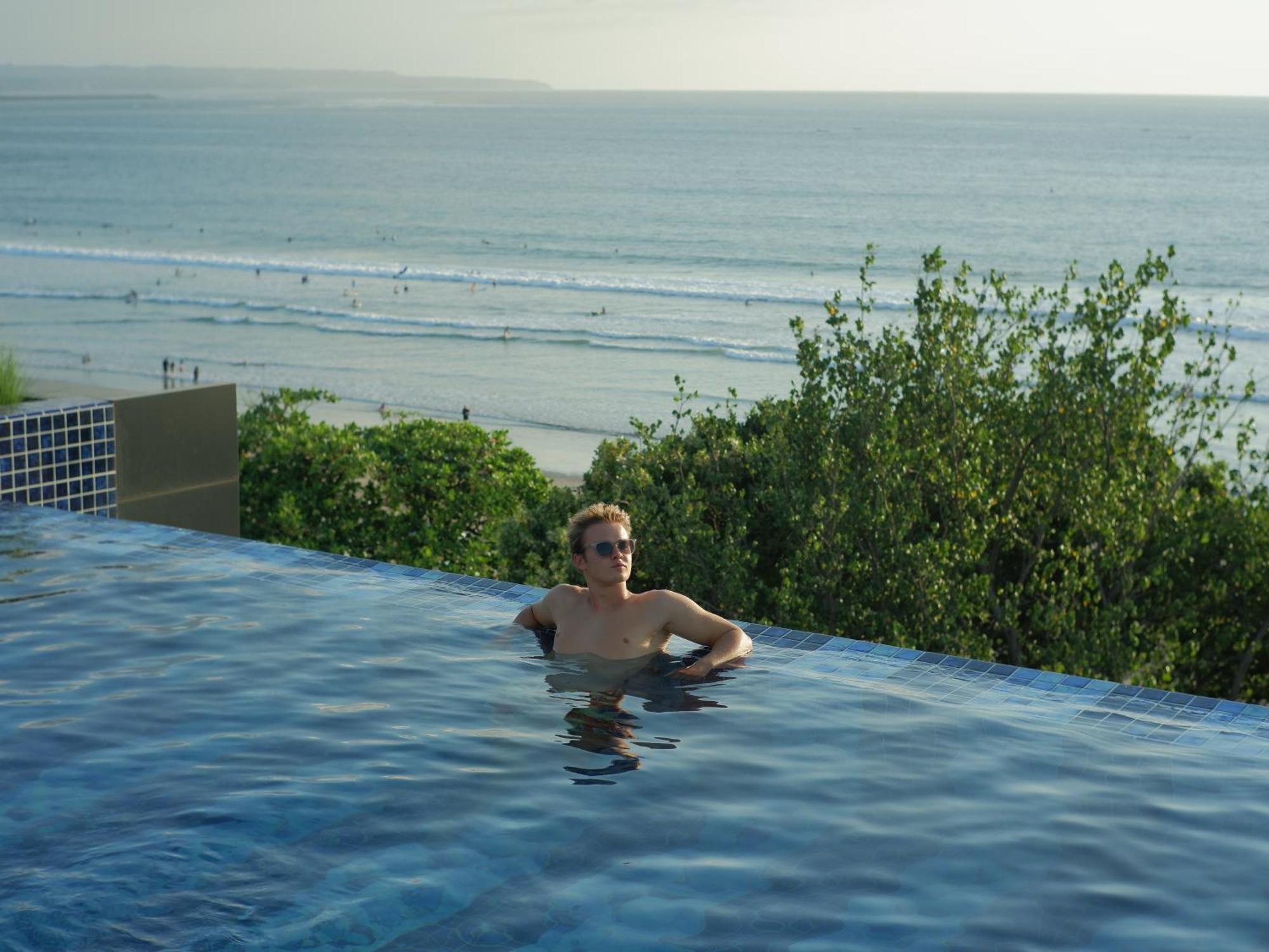 Tribe Bali Kuta Beach מראה חיצוני תמונה